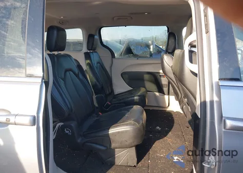 2020 Chrysler Voyager Lxi from USA, damaged, VIN 2C4RC1DG7LR211881